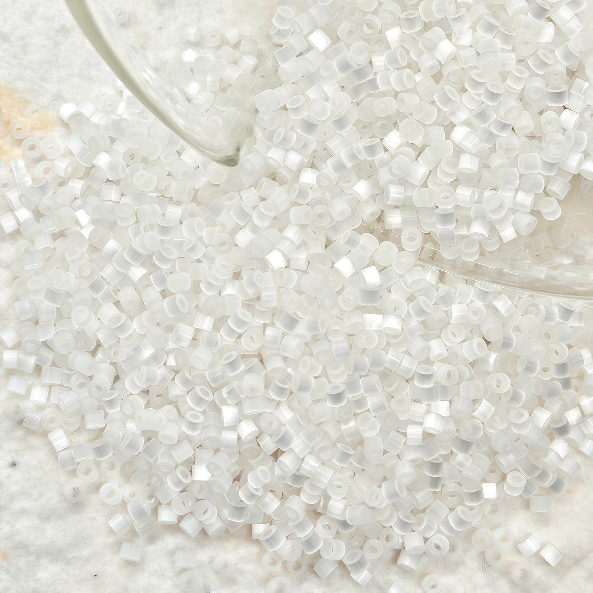 bead kit   1 6mm bright glass seed beads   900pcs