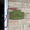 1pc   gift front     humorous prank wall