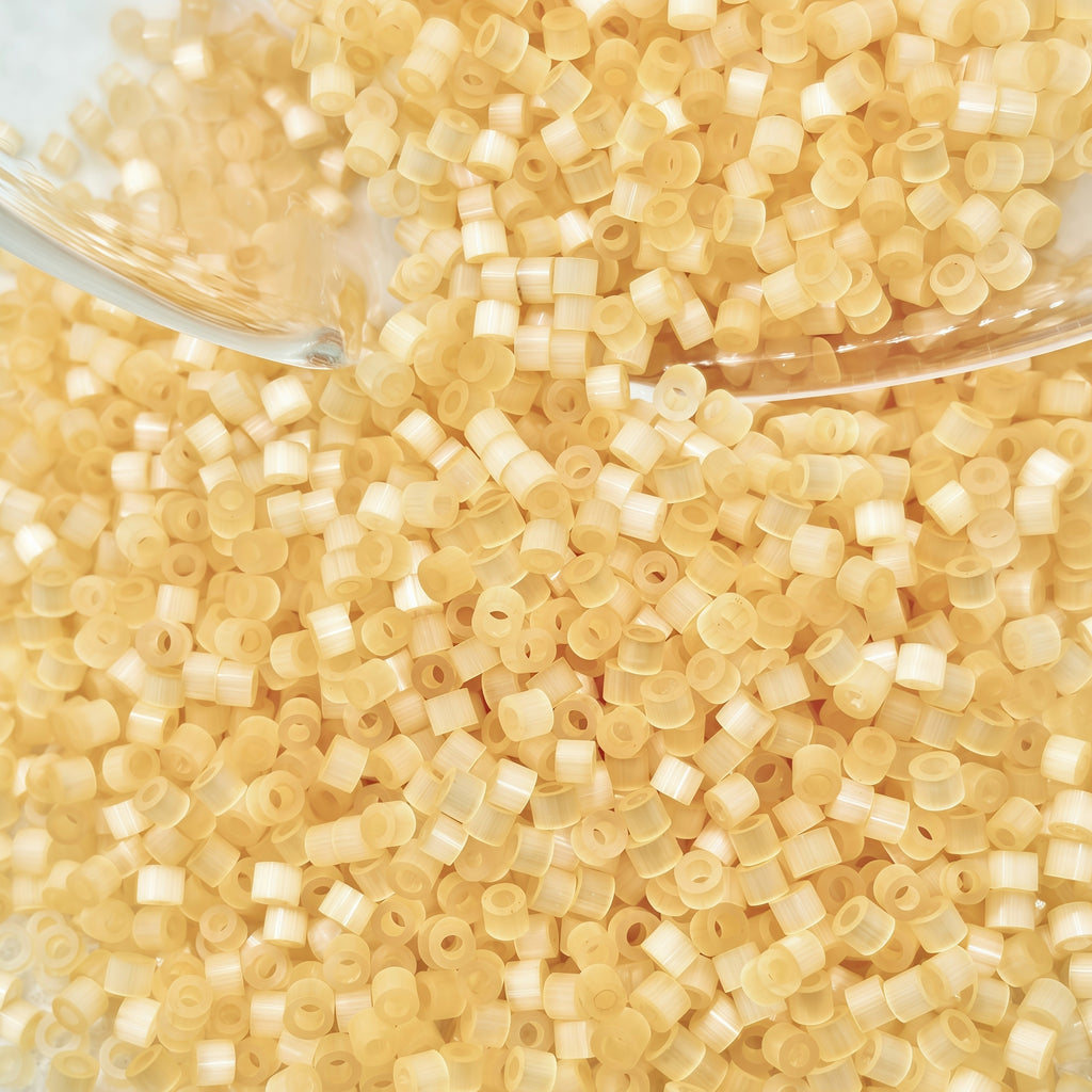 bead kit   1 6mm bright glass seed beads   900pcs