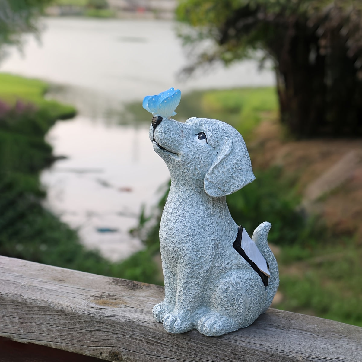outdoor   lamp dog sculpture   resin