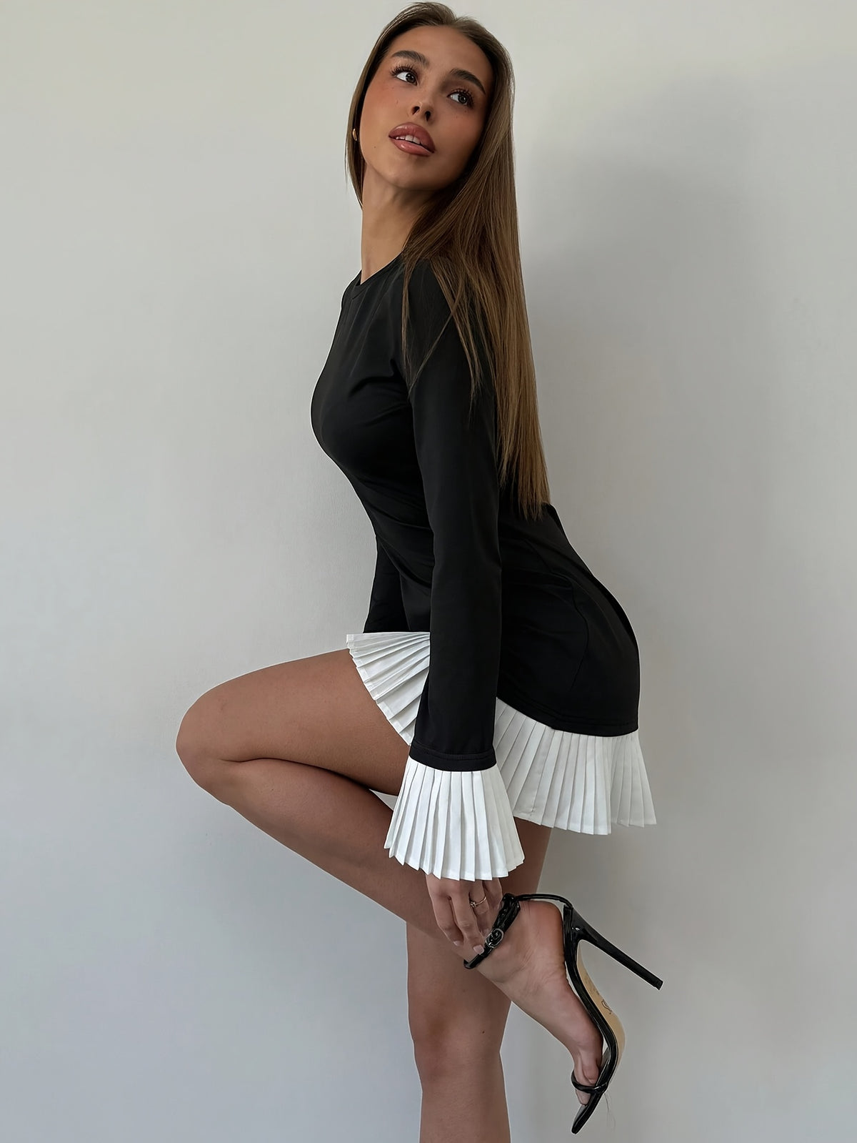 plus size elegant long sleeve crew neck solid color pleated
