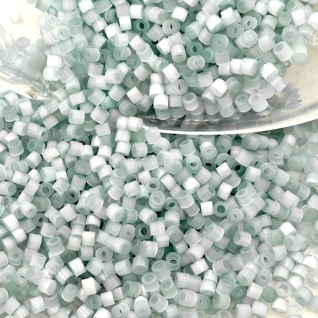 bead kit   1 6mm bright glass seed beads   900pcs