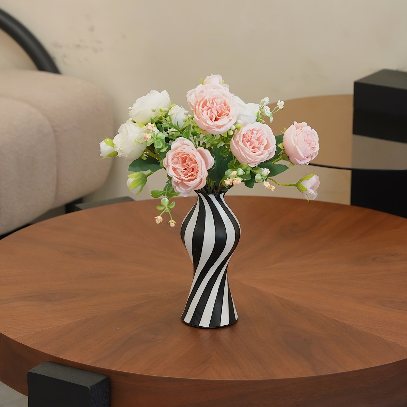 modern   abstract twisted resin vase black white