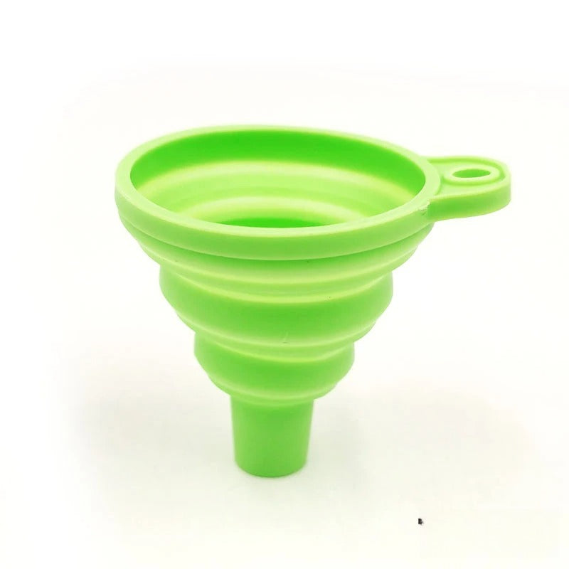 random color 2pcs universal liquid funnel car engines car